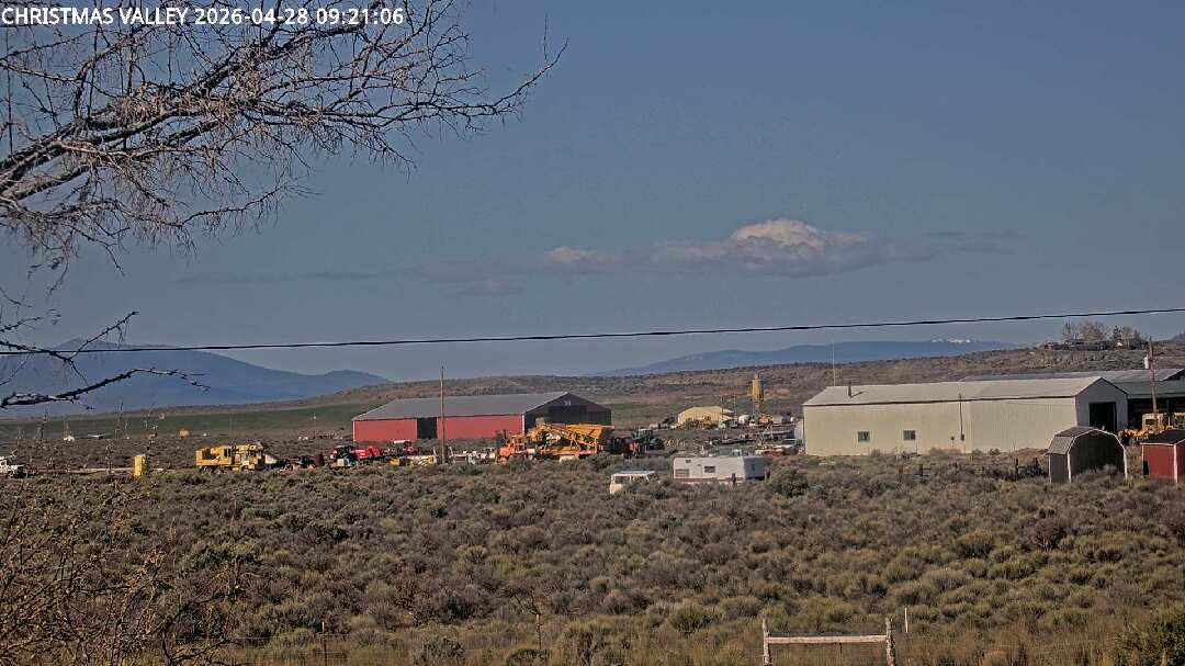 Christmas Valley SW view